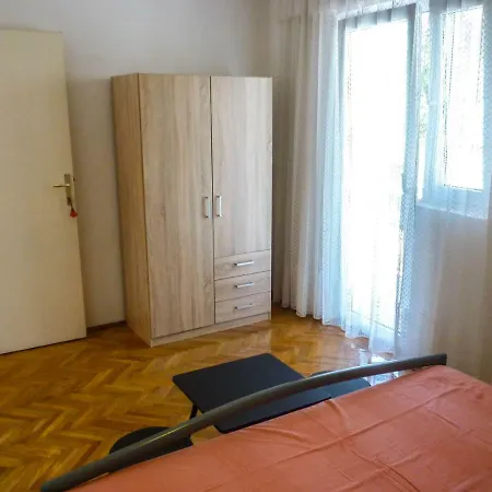 Lejlighed Babaja *